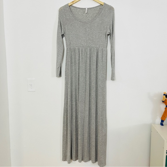 PINK BLUSH- Gray Maternity Maxi Dress with Sleeves- L - Picture 1 of 11